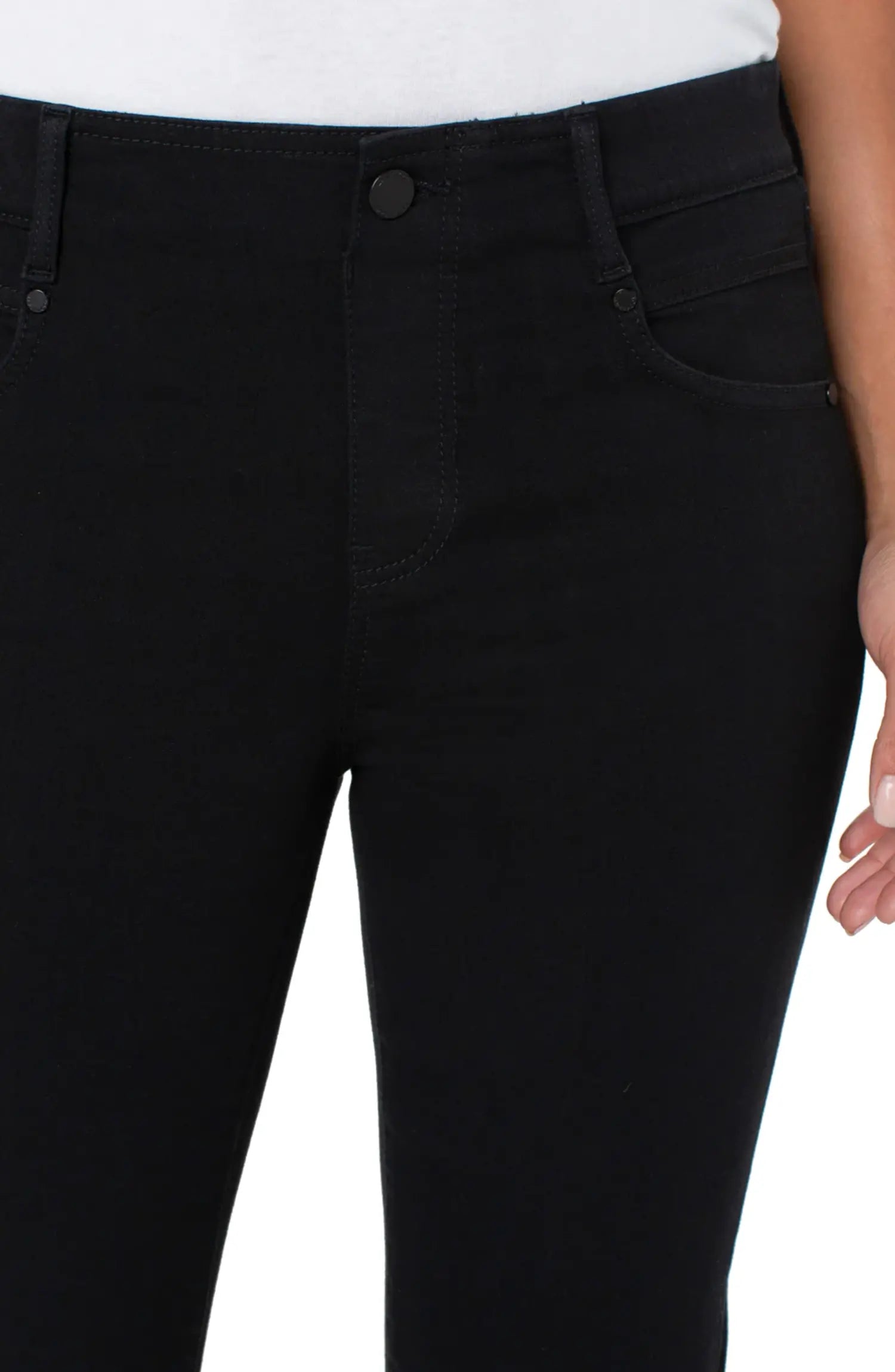 Liverpool Jeans LM2401M42 The Gia Glider Slim in Black Liverpool Jeans LM2401M42 The Gia Glider Slim in Black