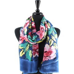 S24219 Flowers Scarf