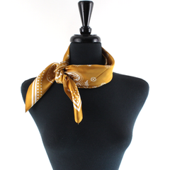 S25099 Lightweight Square Scarf