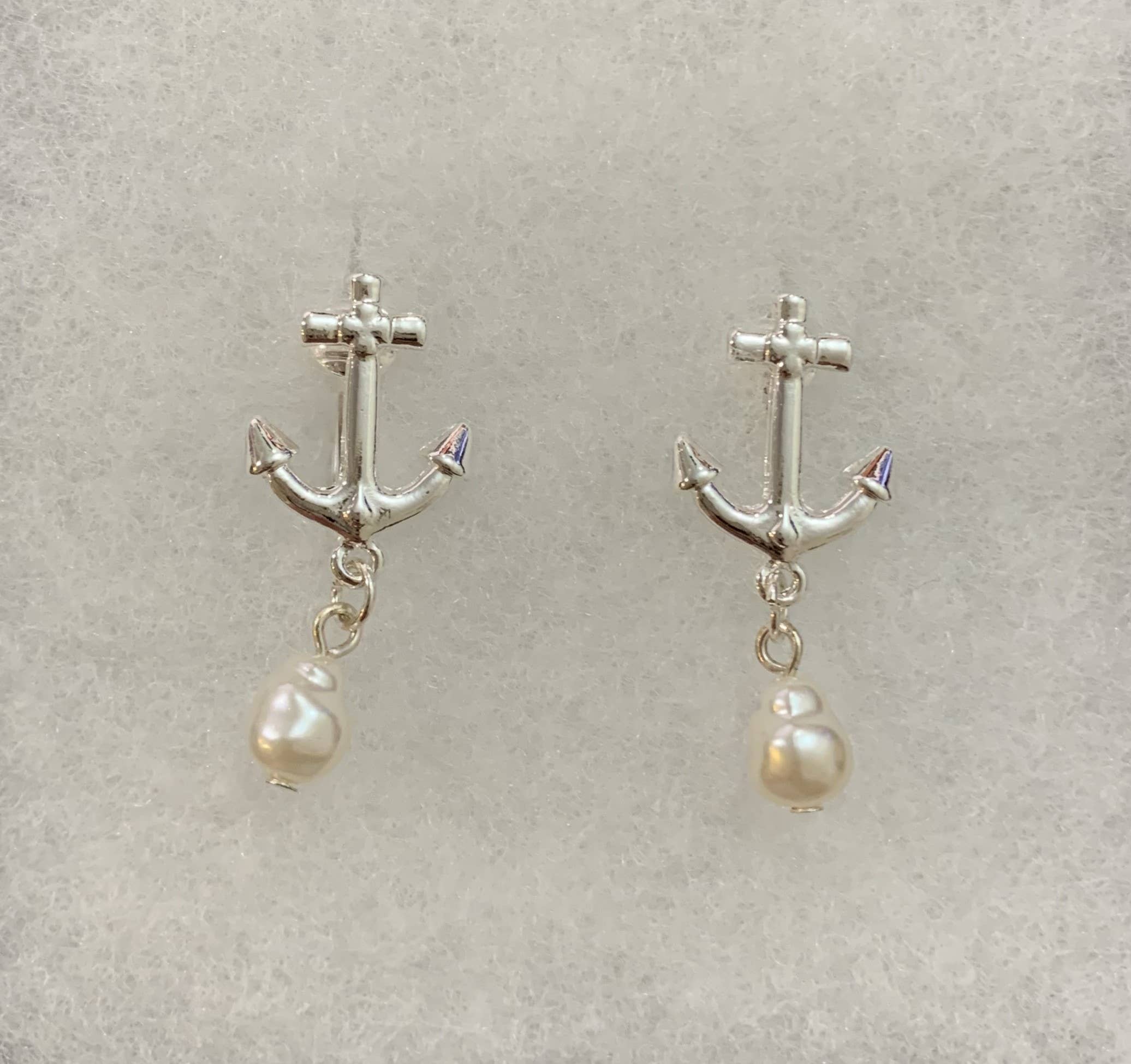 FR4839 Anchor Pearl Clip Dangle Metal Earrings
