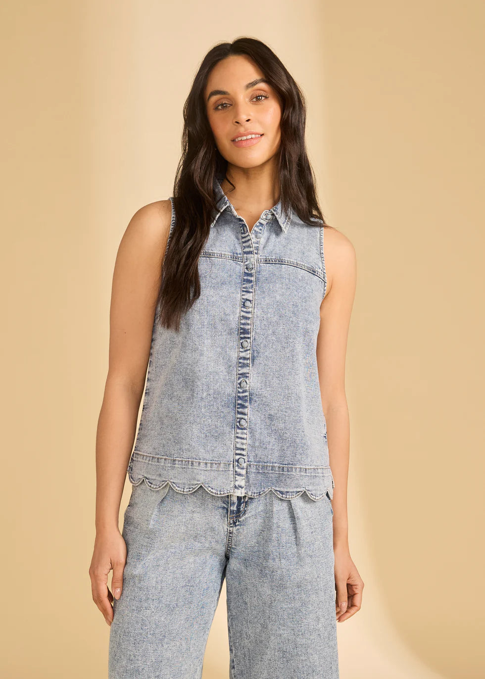 FDJ Sleeveless Scalloped Shirt 7182992