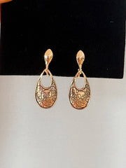 FR7219 Gold Filigree Open Teardrop Clip-on Metal Earrings