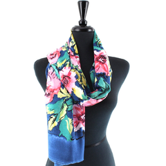 S24219 Flowers Scarf