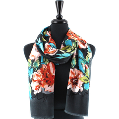S24219 Flowers Scarf