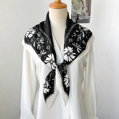 S25292 Sunflower Triangle Lightweight Scarf