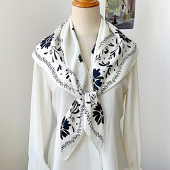 S25292 Sunflower Triangle Lightweight Scarf