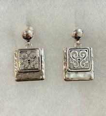 FR3986 Filigree Metal Square Clip-on Earrings