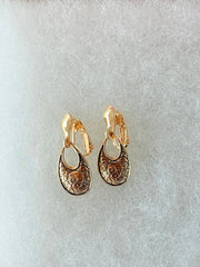 FR7219 Gold Filigree Open Teardrop Clip-on Metal Earrings