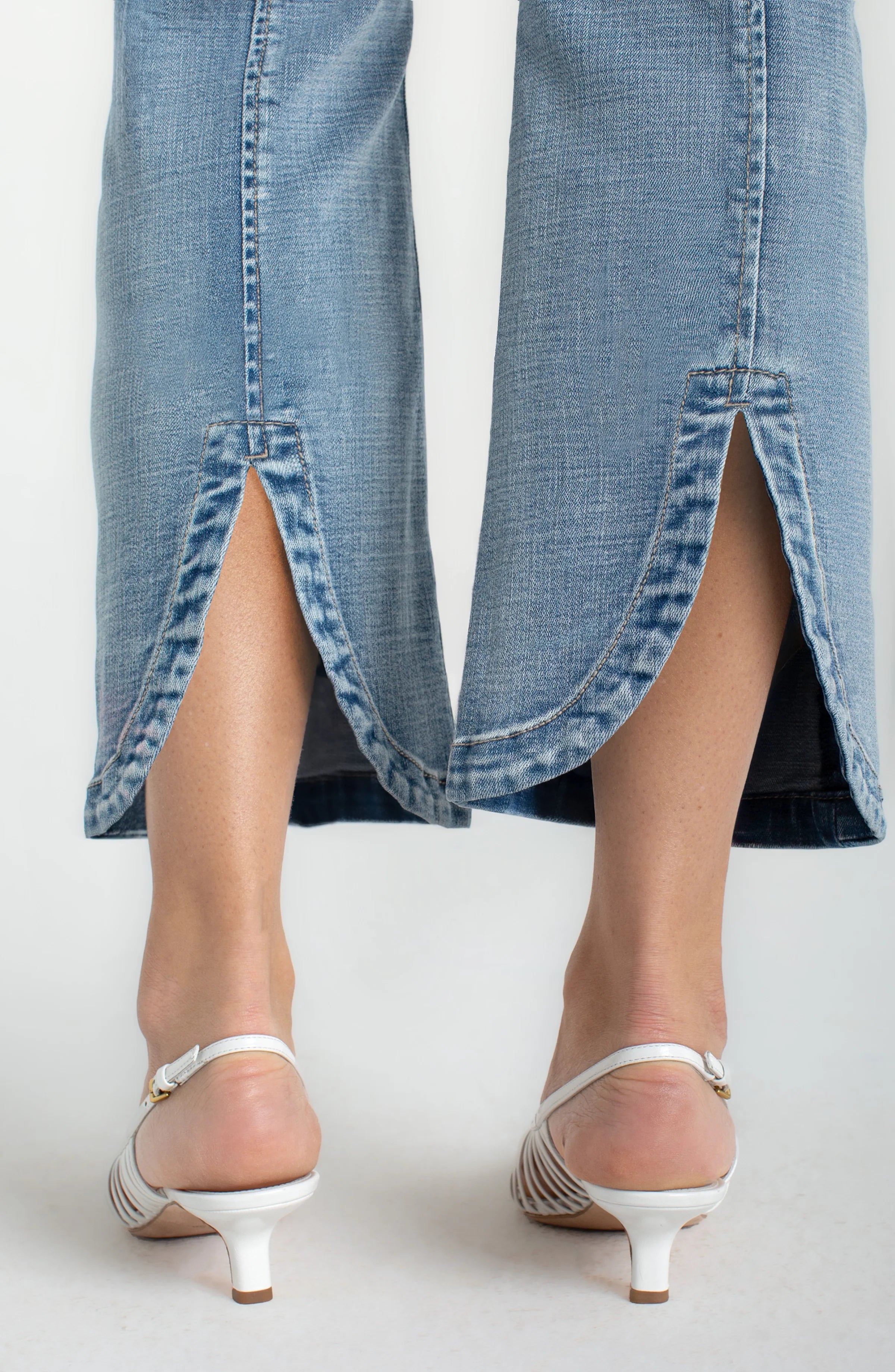 Liverpool Gia Glider Crop Flare with Tulip Back LM7A40CH1