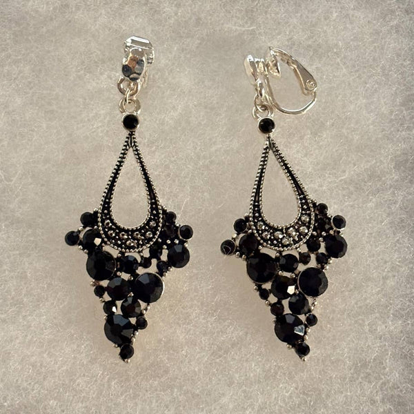 FR7266 JET Rhinestone Clip-On Chandelier Earrings