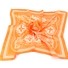 S25099 Lightweight Square Scarf