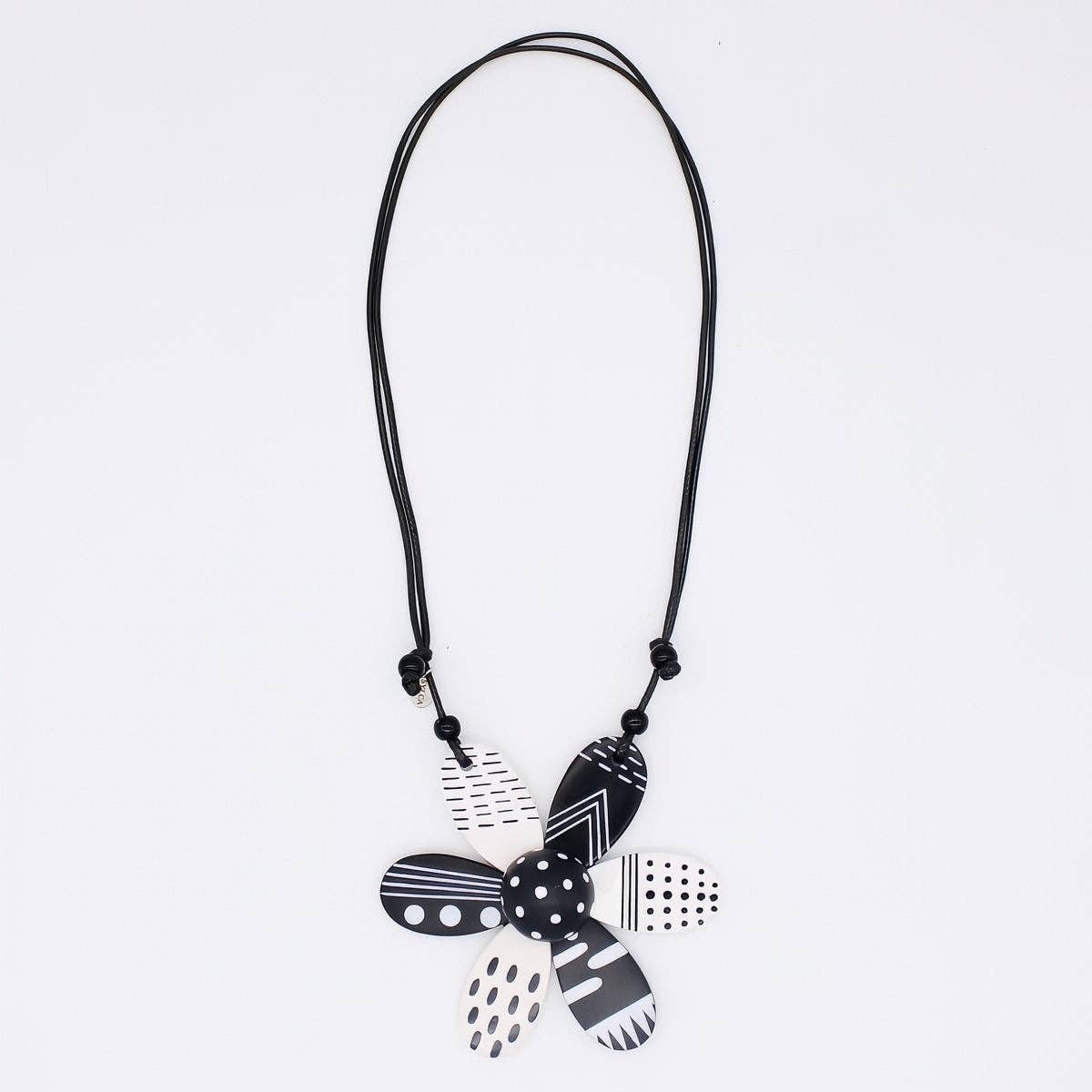 Black and White Garden Flower Pendant Necklace