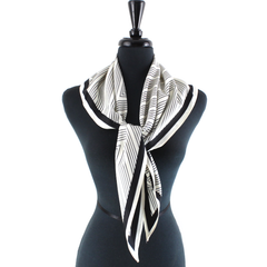 S25278 Geo Stripes Triangle Lightweight Scarf