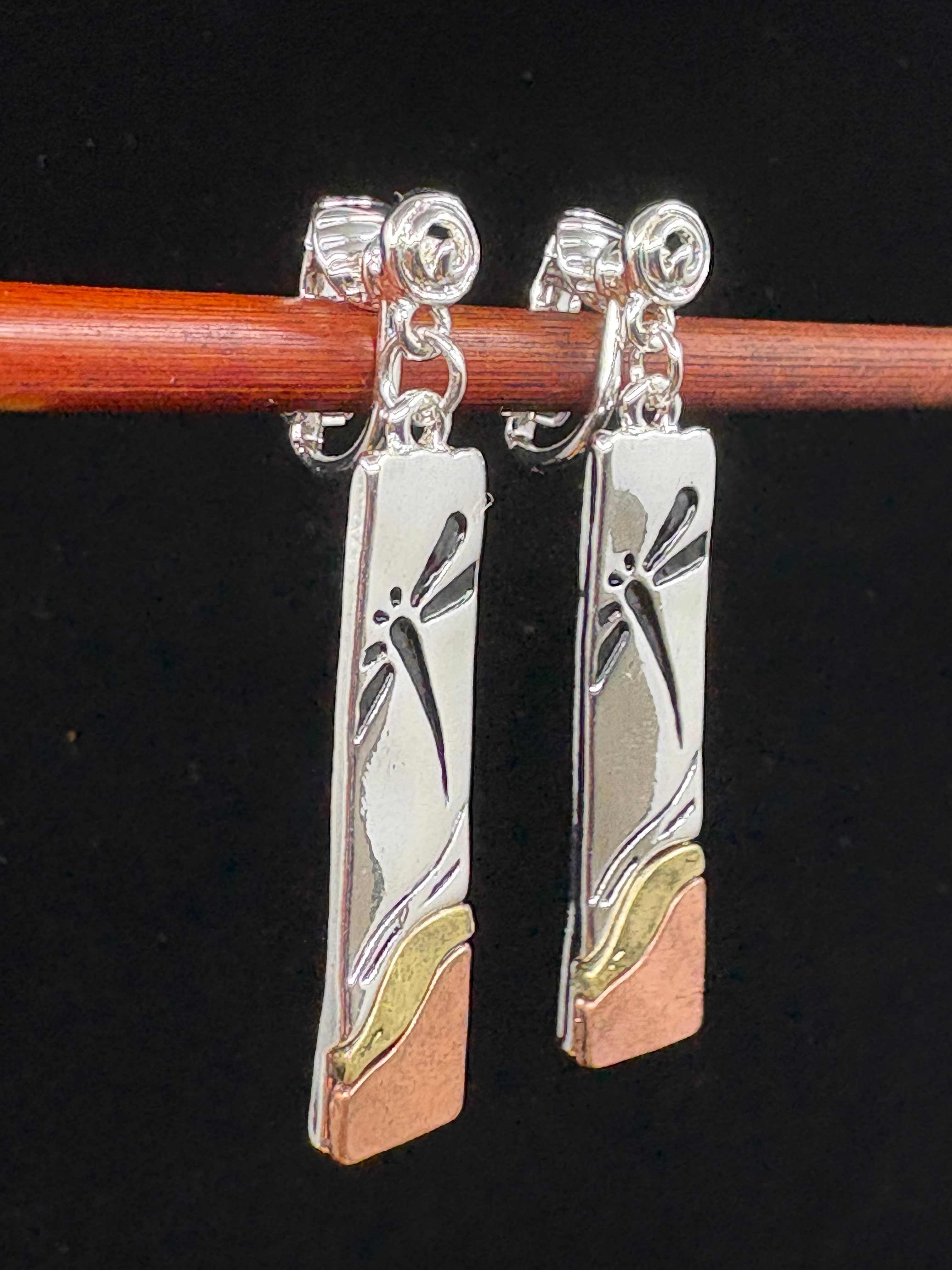FR4778 Silver Dragonfly Tri-Tone Rectangle Clip Earrings
